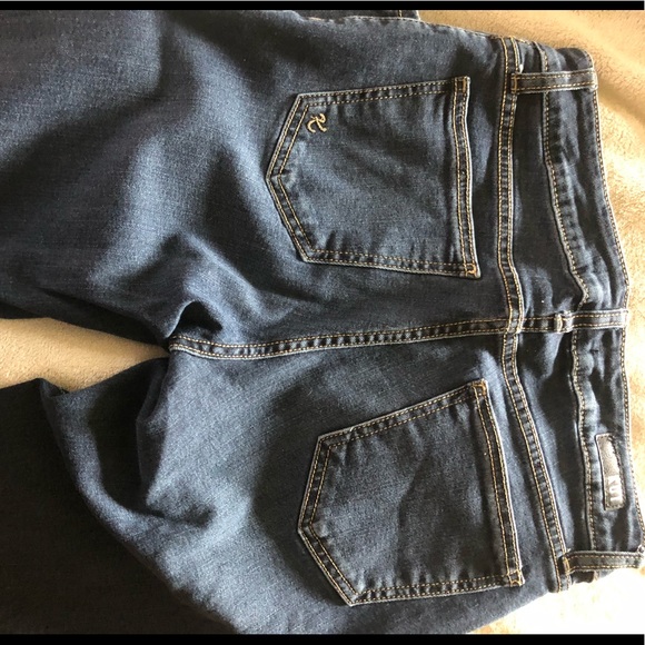 Kut from the Kloth jeans - Picture 3 of 7